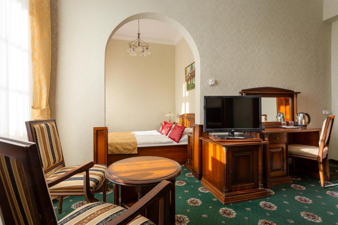 Hotel Eger & Park Dış mekan fotoğraf