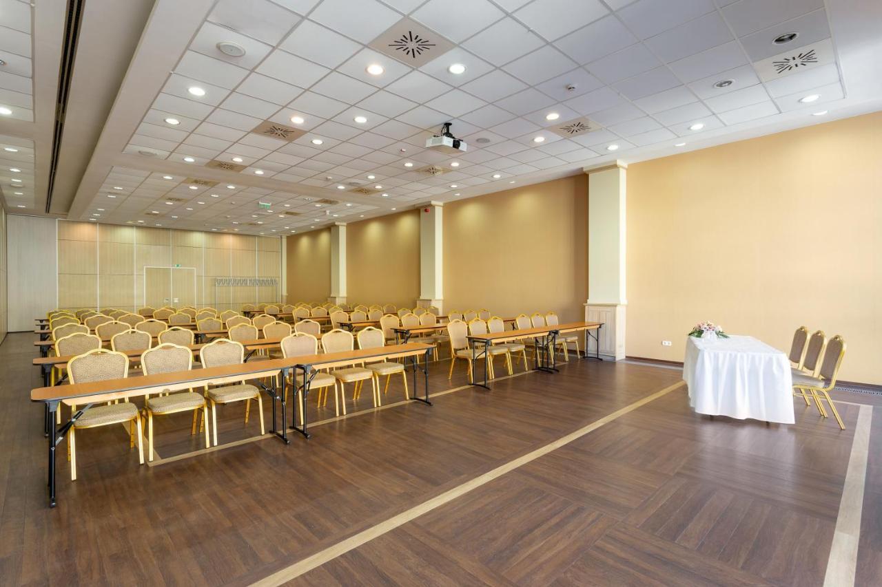 Hotel Eger & Park Dış mekan fotoğraf