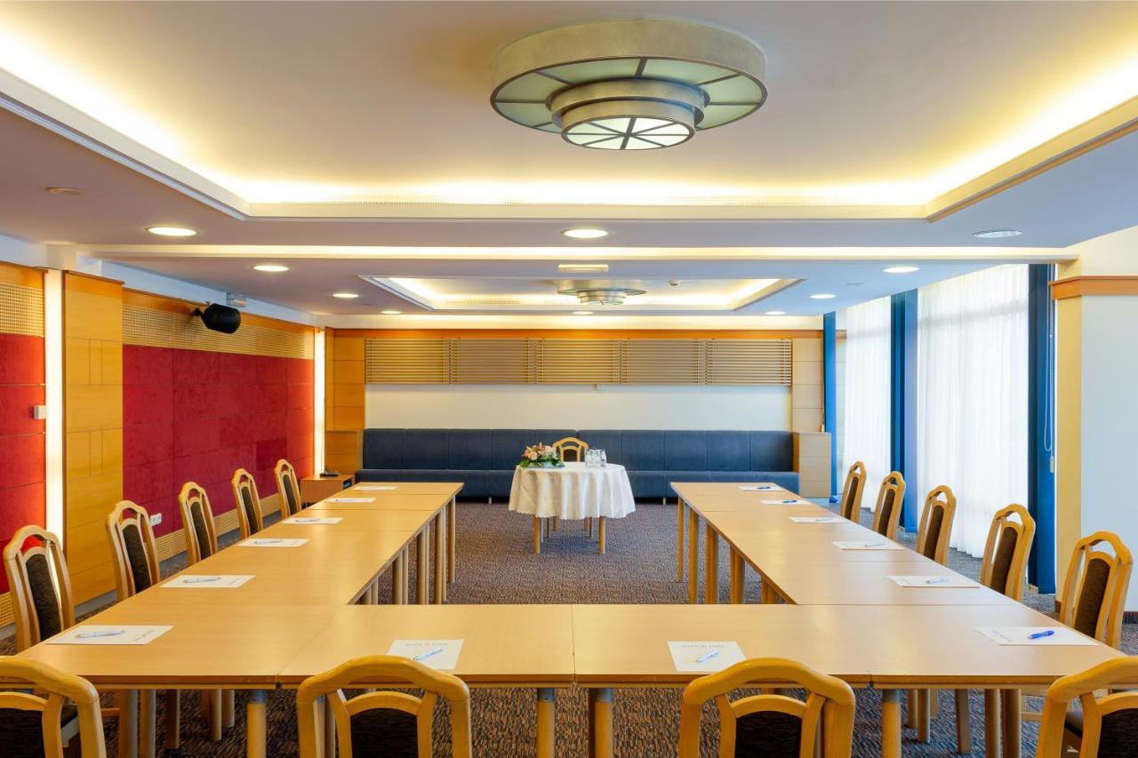 Hotel Eger & Park Dış mekan fotoğraf