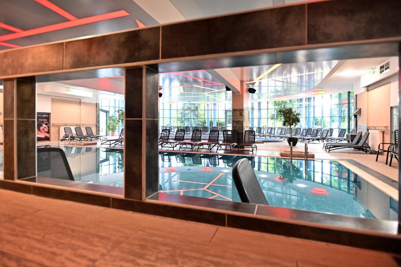 Hotel Eger & Park Dış mekan fotoğraf